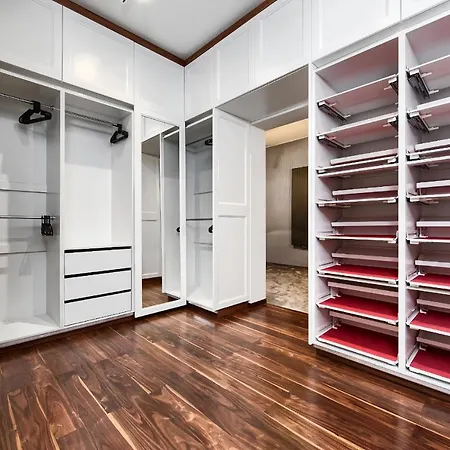 Apartment Circum